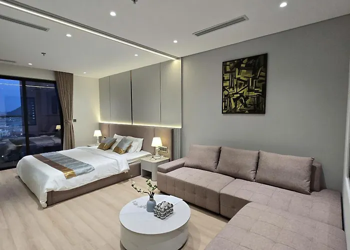 H2415 The Apartment *